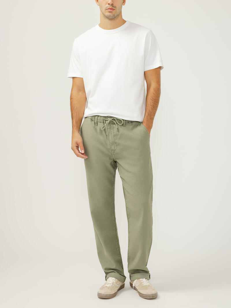 Relaxed Fit Trouser Leg Knit Flex Jeans